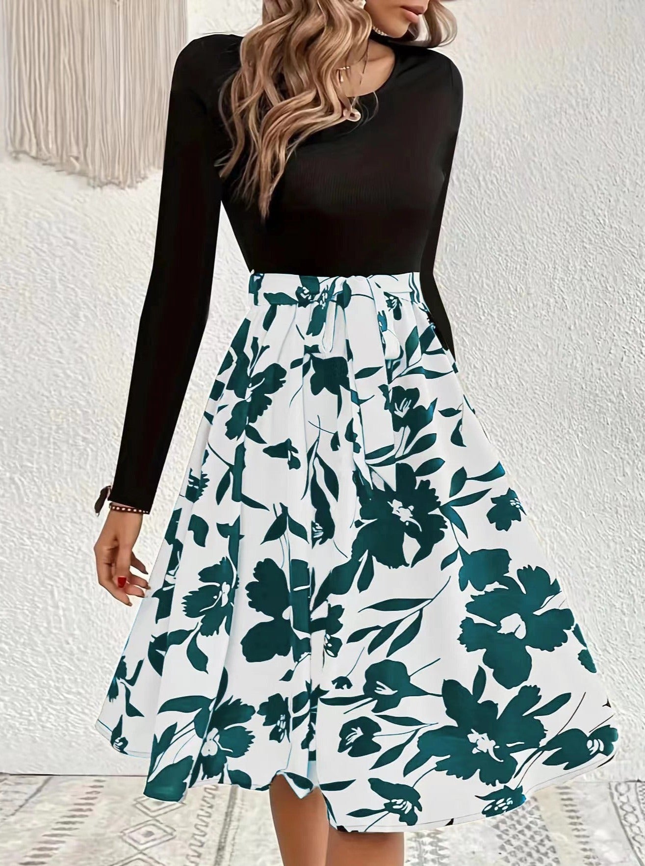 Elegant Printed High Waist Skirt and Long Sleeves set